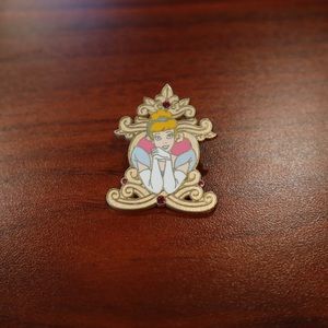 Cinderella Disney pin 2006